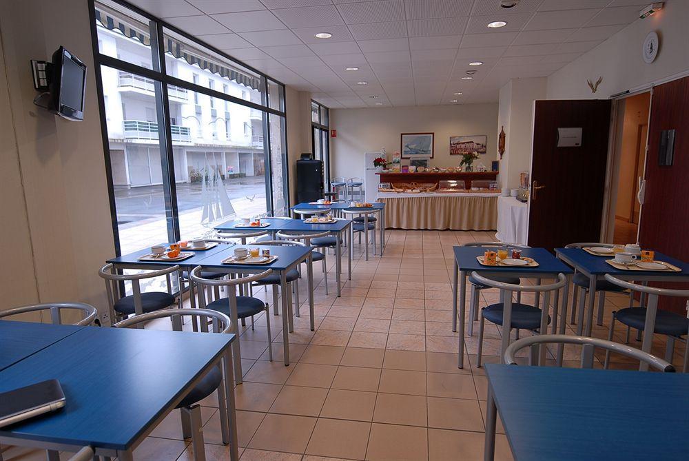 Aparthotel Cerise Lannion Exterior foto