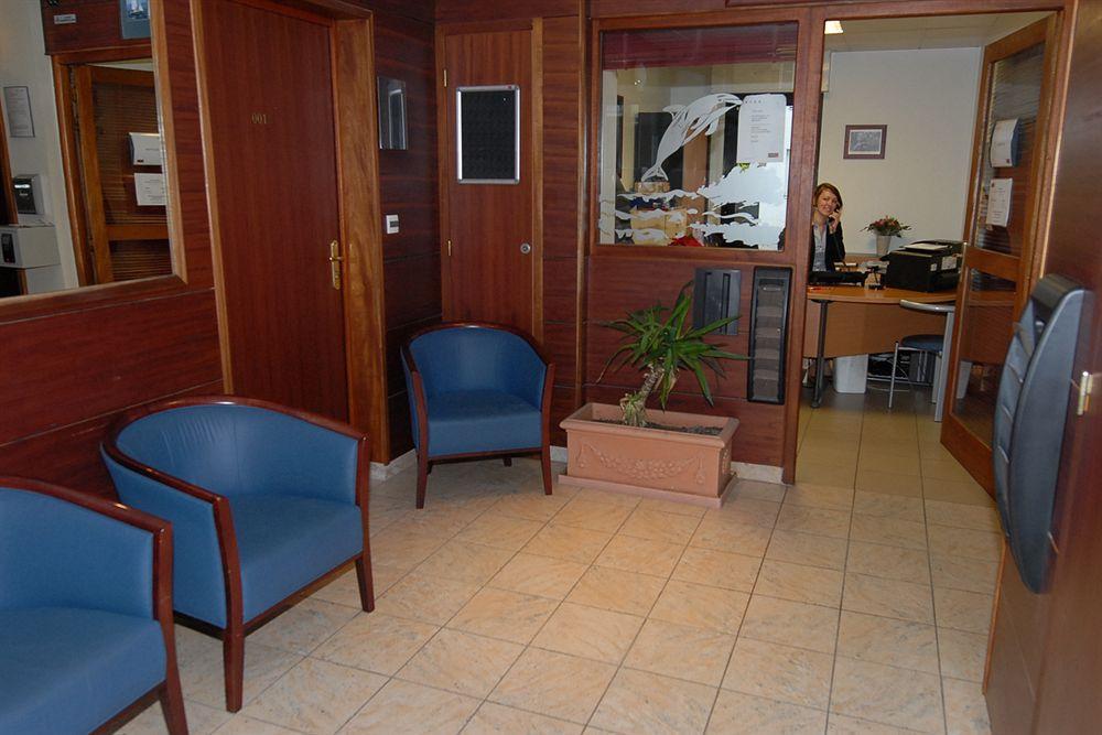 Aparthotel Cerise Lannion Exterior foto