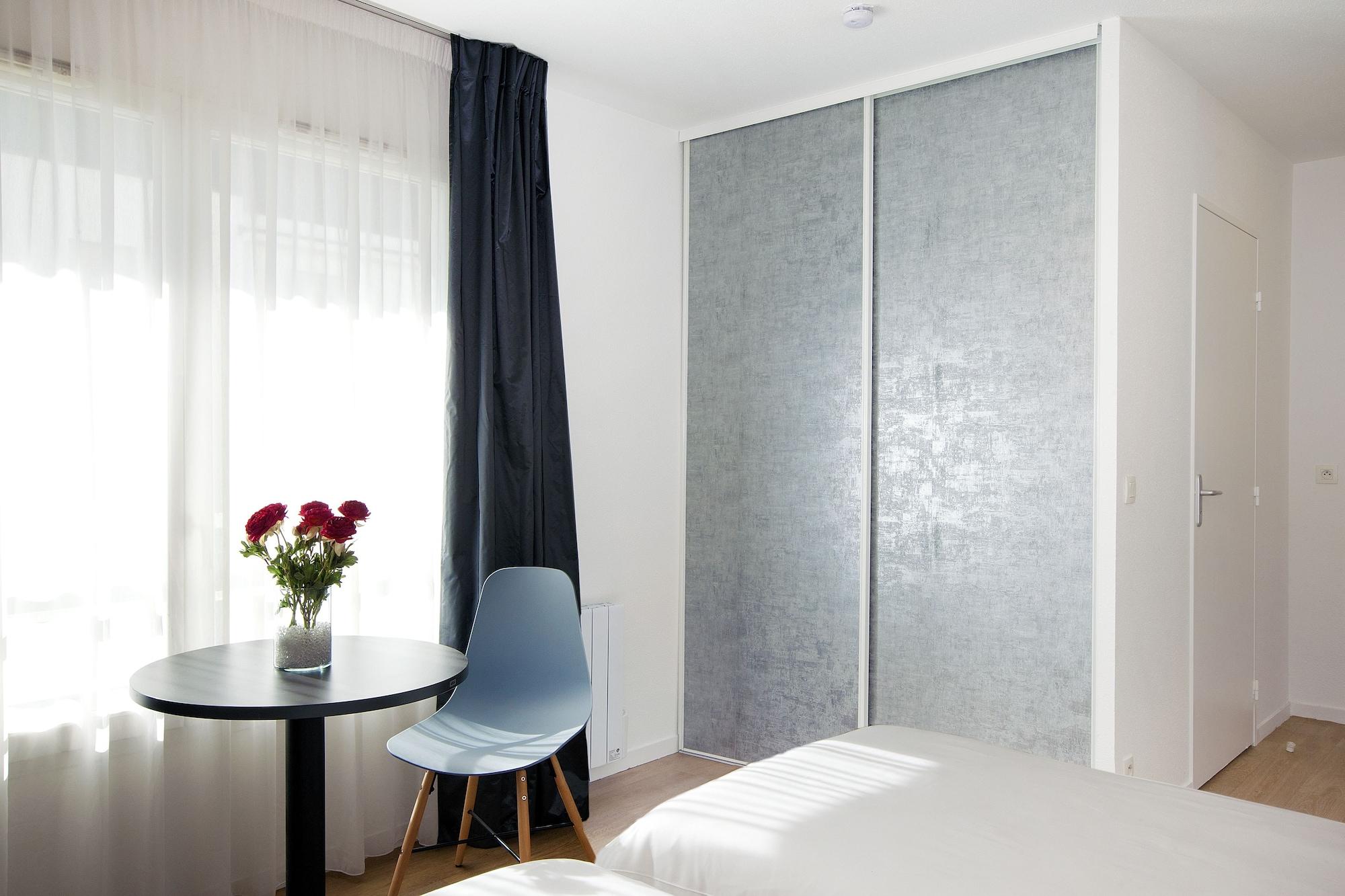 Aparthotel Cerise Lannion Exterior foto