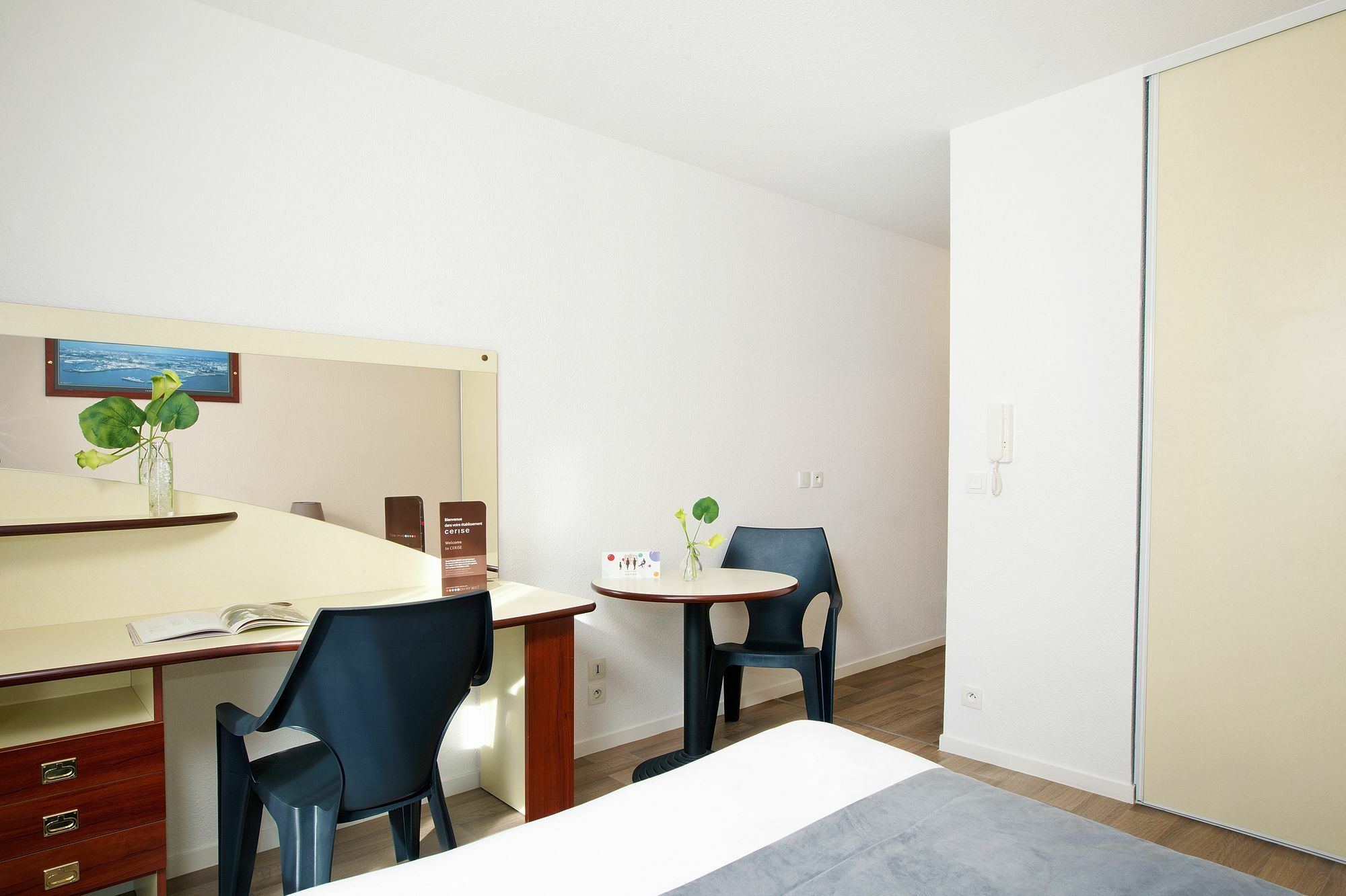 Aparthotel Cerise Lannion Exterior foto